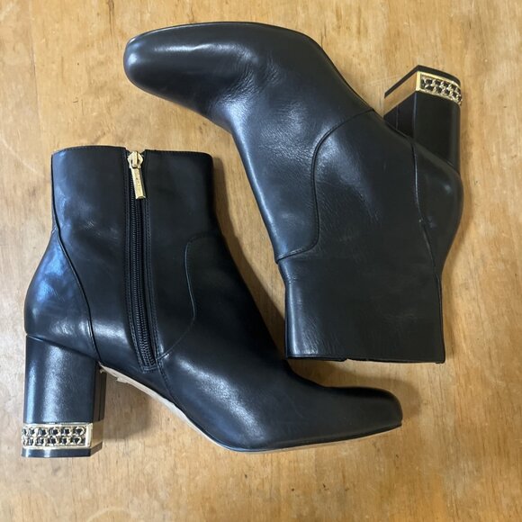 Karl Lagerfeld Paris Leather Heel Booties SZ 9.5 Black 3 In Heel Chain Decor - Picture 7 of 14